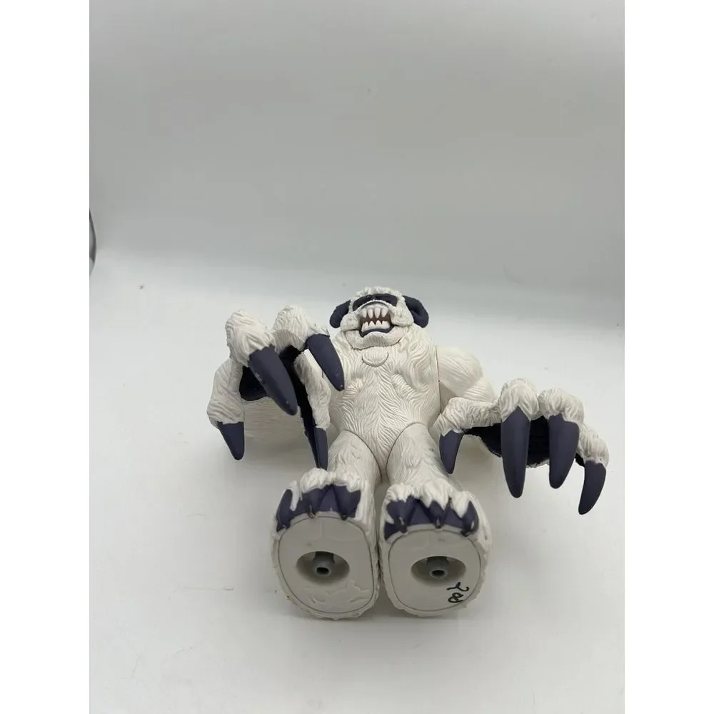 Matchbox Bellowing Mega Rig Abominable Snow Monster 7